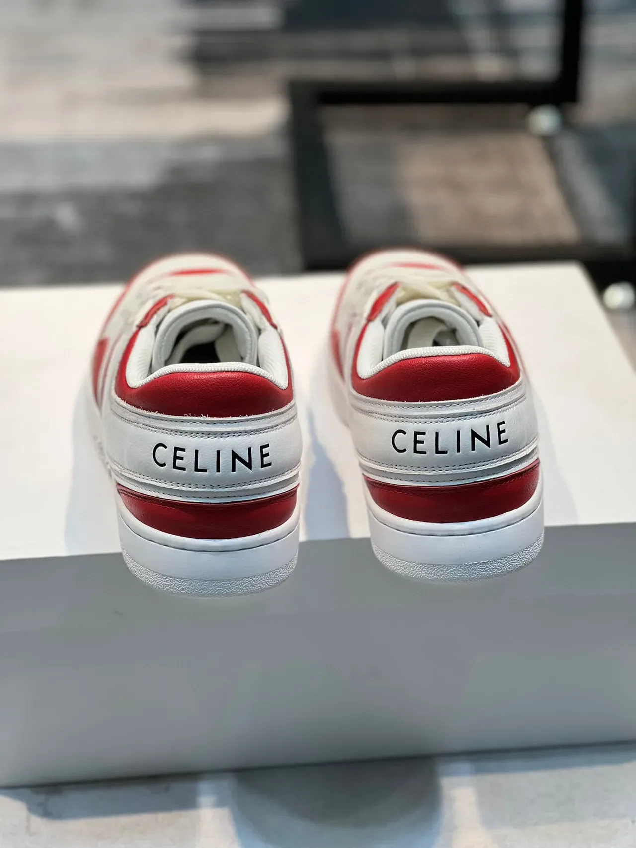 Celine CT-01 红色和白色生活方式运动鞋 2