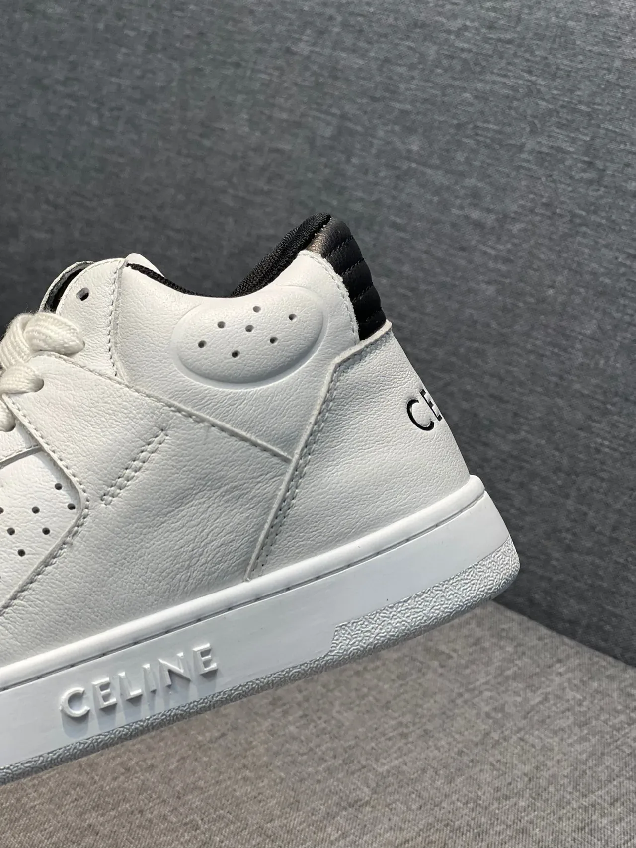 Celine CT-01 Tênis Lifestyle de Couro Branco 8