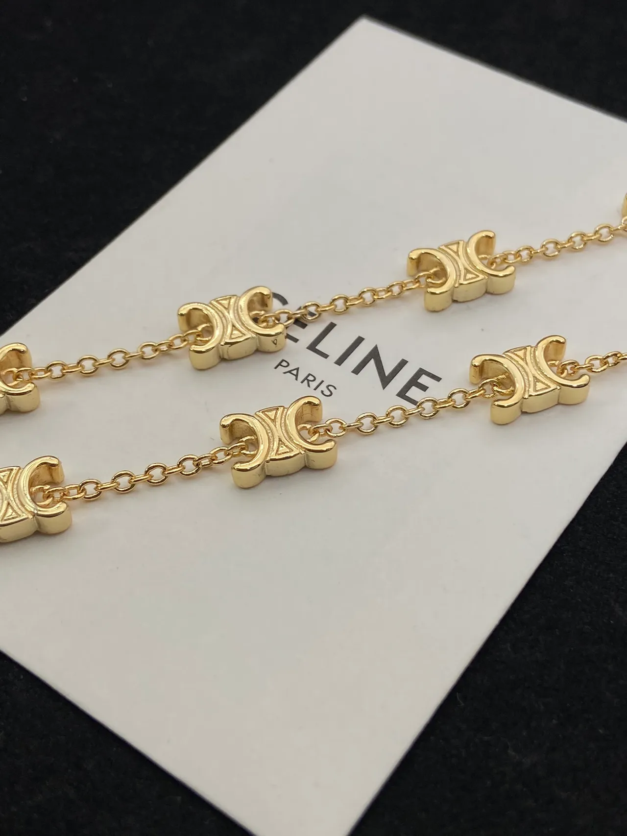 Celine Triomphe 金色标志链接手链 4