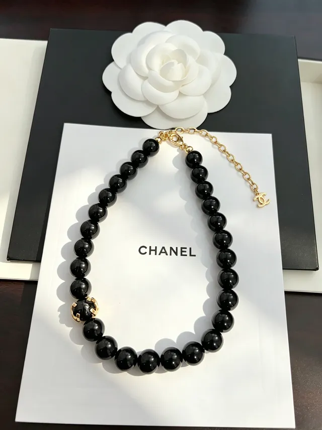 Chanel Black Gold Glossy Beaded CC Logo Accent Necklace 4