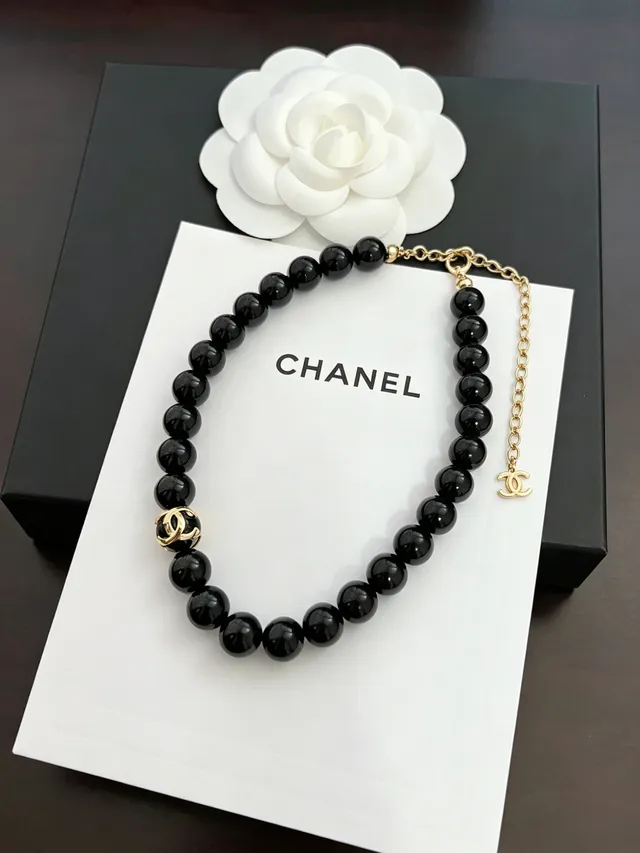 Chanel Black Gold Glossy Beaded CC Logo Accent Necklace 5