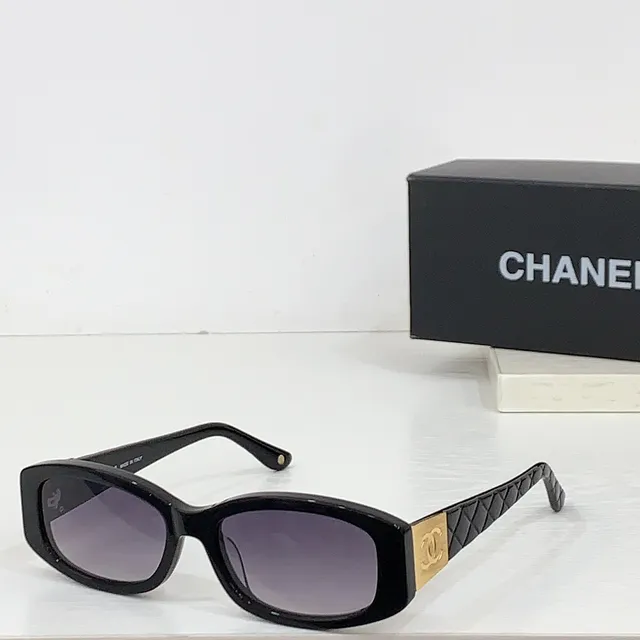 Chanel Marron Doré Rectangulaire Tortoiseshell Frame Quilted Temple Detail Lunettes de Soleil 4