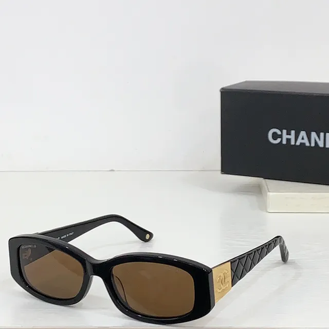 Chanel Marron Doré Rectangulaire Tortoiseshell Frame Quilted Temple Detail Lunettes de Soleil 6