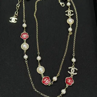 Chanel Camellia لؤلؤ قلادة لون ذهبي أحمر مينا قلادات
