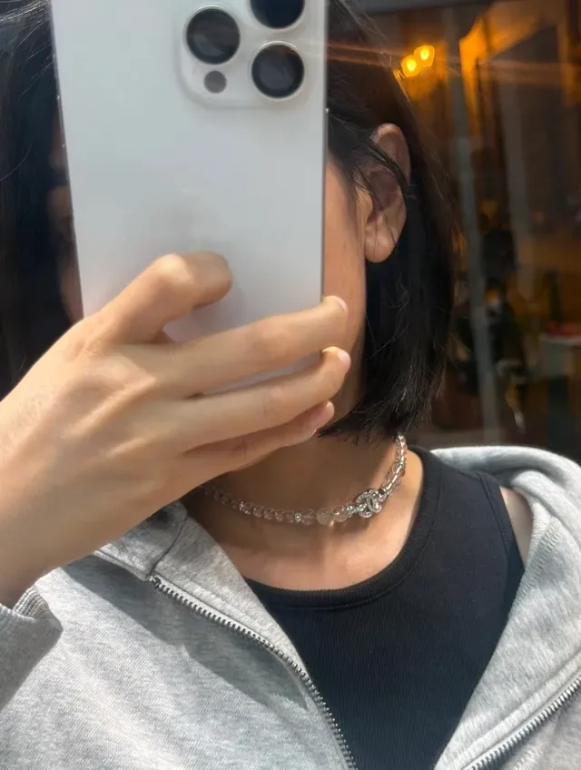 Chanel Camellia Collar Cadena con Cuentas de Cristal Transparente Blanco 2