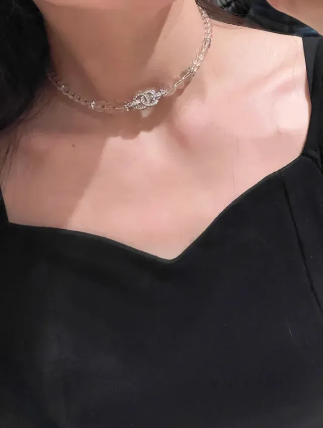 Chanel Camellia Collar Cadena con Cuentas de Cristal Transparente Blanco 3