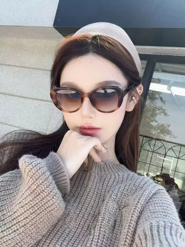 Chanel Cat-Eye Black White Structured Wool-Like Gradient Sunglasses Beret 2