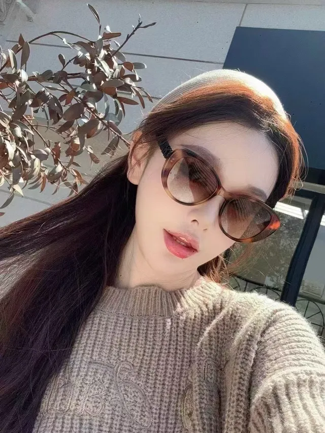 Chanel Cat-Eye Black White Structured Wool-Like Gradient Sunglasses Beret 5