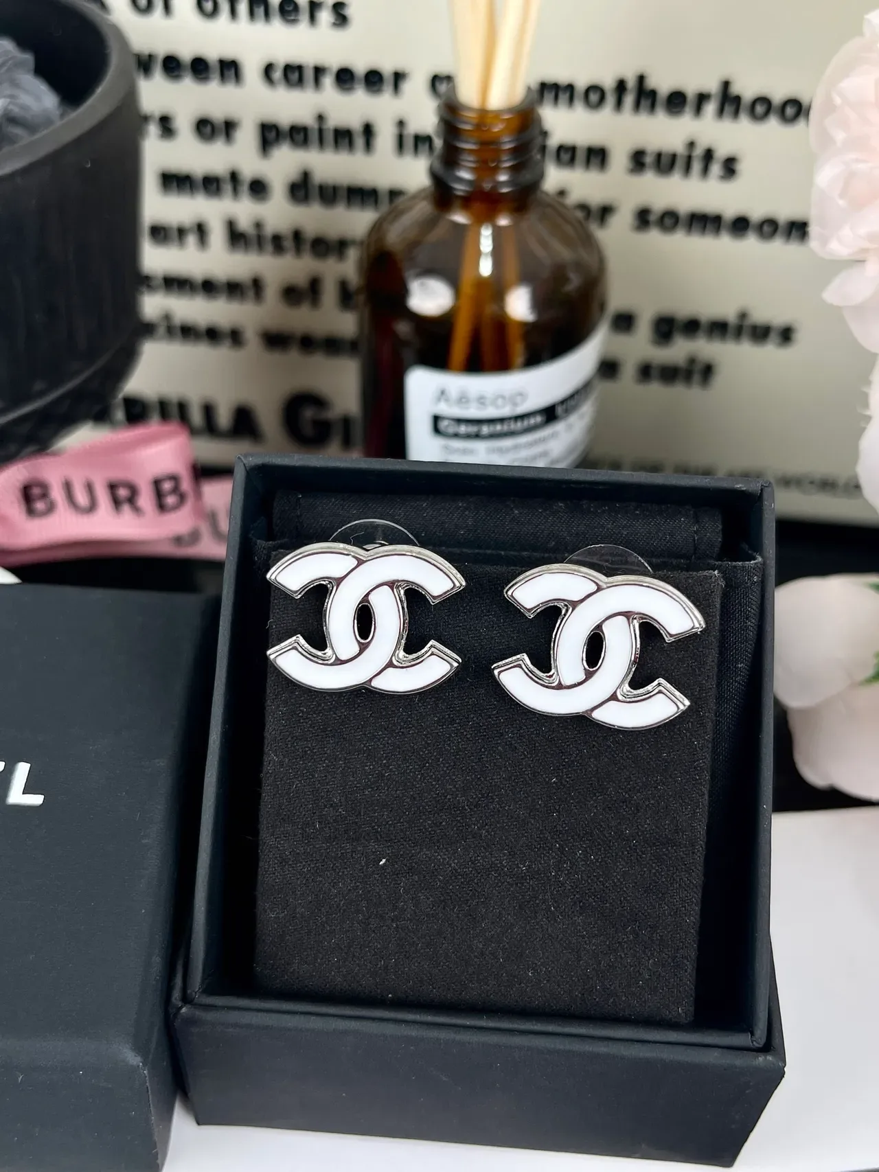 Chanel CC Logo Silver White Enamel-and-Metal Chain-Link Necklace 14