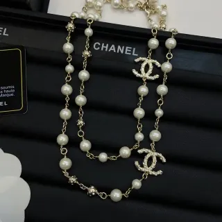 Chanel 经典珍珠项链 米色金色串 水晶点缀 CC Logo 项链