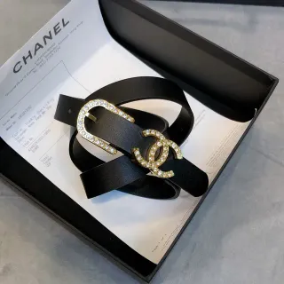 Chanel حزام CC مزخرف بالكريستال جلد أسود حزام