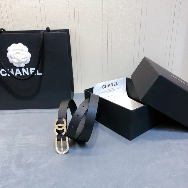 Chanel Cinto CC com cristais incrustados Cinto de couro preto 3