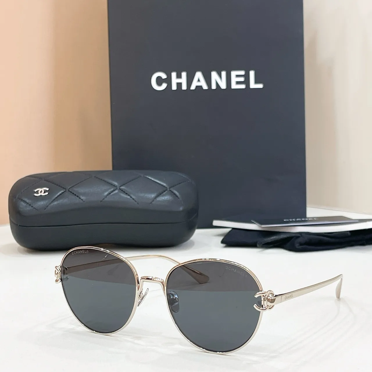 Chanel نظارات بصرية ذهبية مستديرة رفيعة إطار معدني نهائية 5