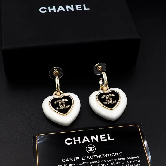 Chanel Heart-Shaped Enamel CC Logo Earrings 4