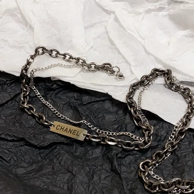 Chanel collier de chaîne layered gunmetal et silver 5