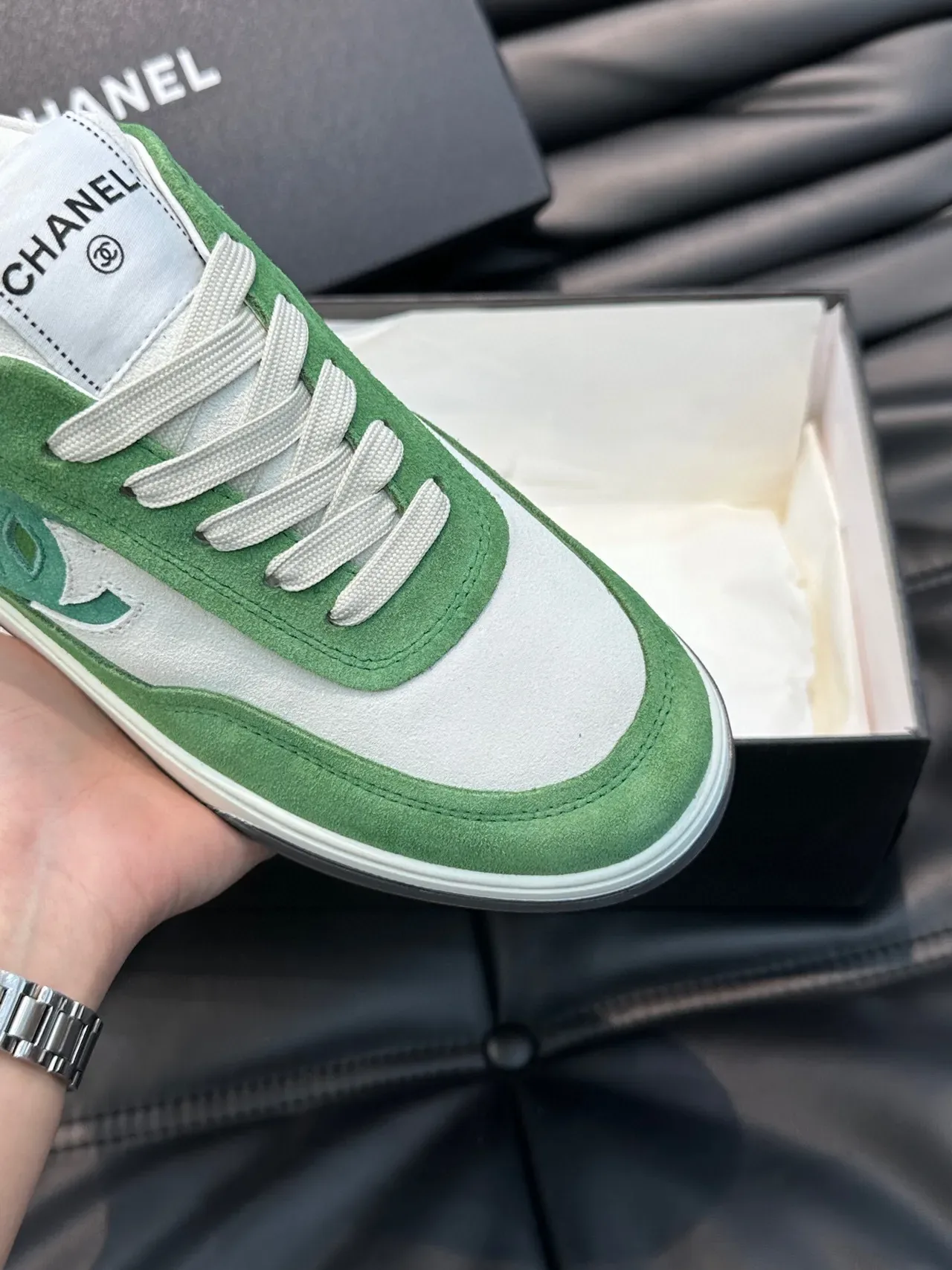Chanel Lifestyle Sneaker Vert Blanc Low-Top Daim et Cuir Panelé Lifestyle Sneakers 8