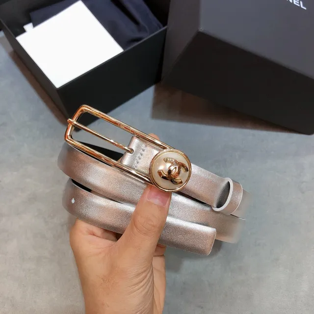 Chanel Silver Black Thin Metallic Exterior Leather Belt 2
