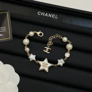 Chanel তারকা মোটিফ মুক্তা এবং মাদার-অফ-পার্ল ব্রেসলেট