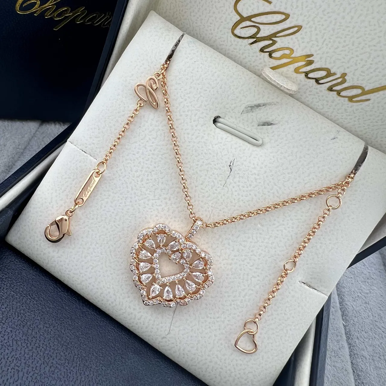 Chopard Silver Gold Heart-Shaped Openwork Pear-and-Round Stone Setting Necklace 4