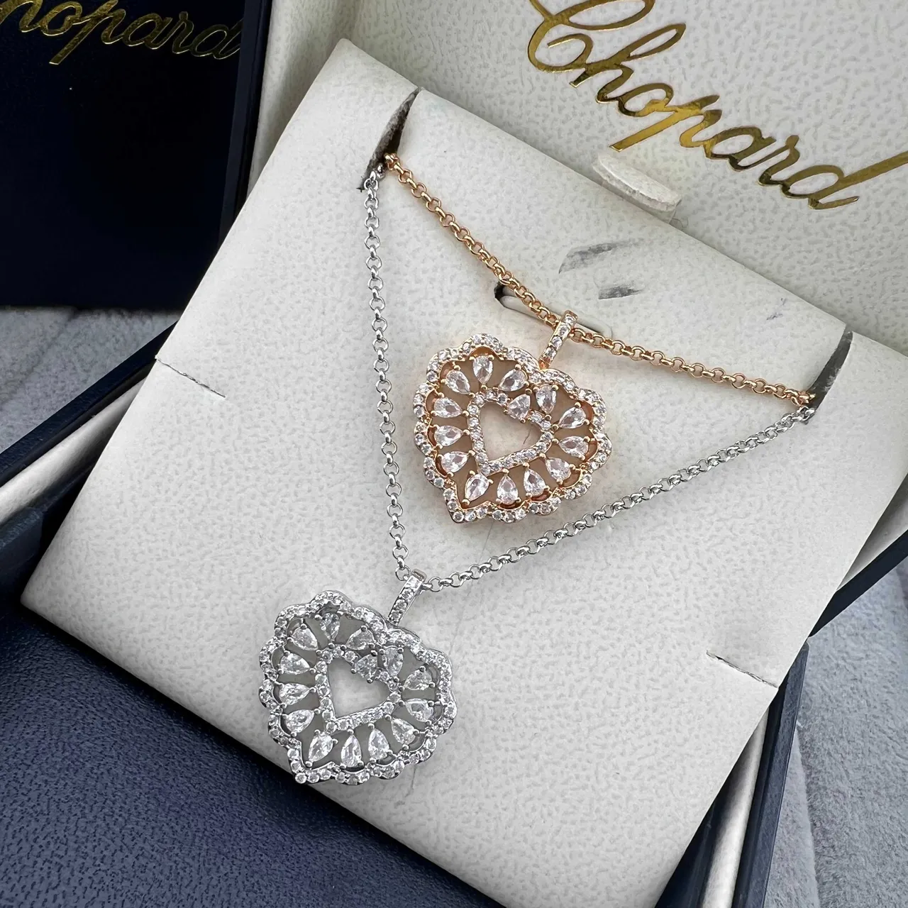 Chopard Silver Gold Heart-Shaped Openwork Pear-and-Round Stone Setting Necklace 6