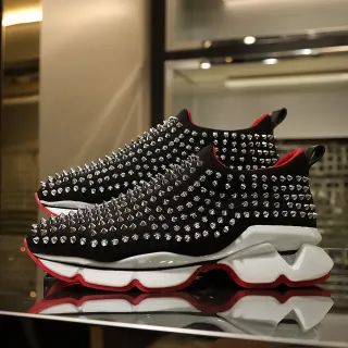 Christian Louboutin Baskets Chunky à Clous Noires et Rouges à Enfiler