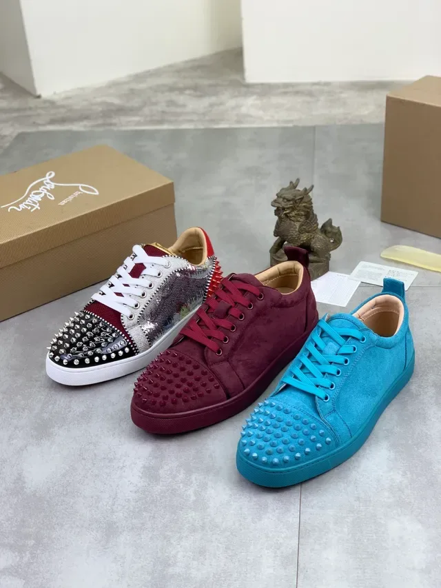 Christian Louboutin কালো সিলভার স্পাইক টো সিকোয়িন্ড উপর লাইফস্টাইল স্নিকার 2