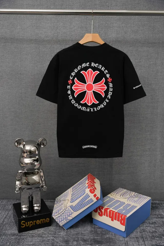 Chrome Hearts सफेद कढ़ाईदार क्रॉस पॉकेट टी-शर्ट 2