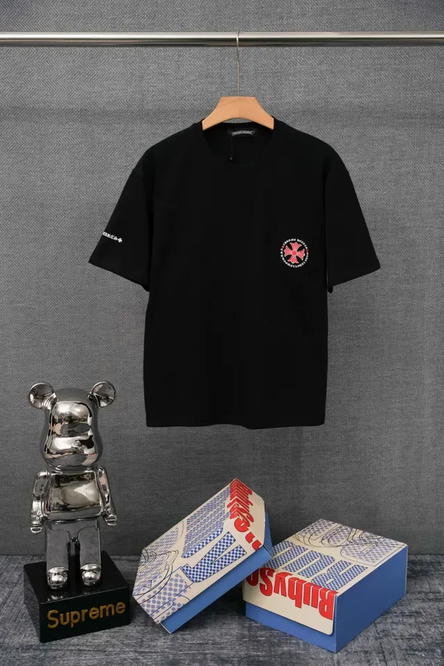 Chrome Hearts सफेद कढ़ाईदार क्रॉस पॉकेट टी-शर्ट 3