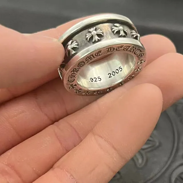 Chrome Hearts 银色黑色旋转带哥特字母戒指 4