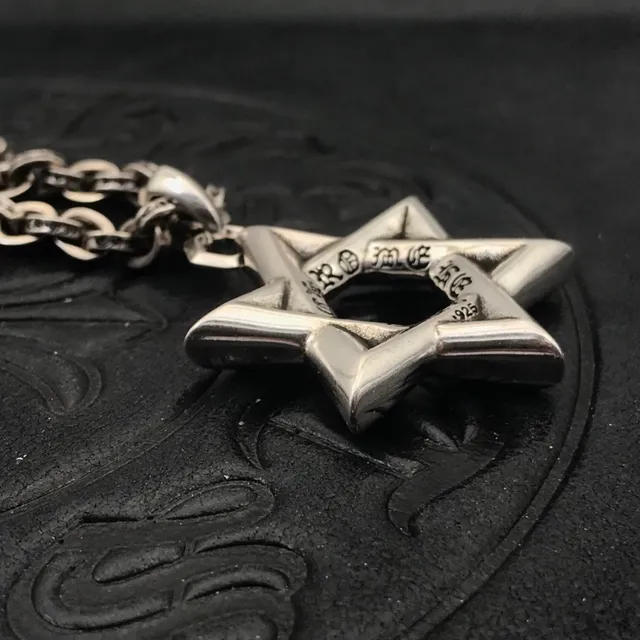 قلادة Chrome Hearts نجمة داود منحوتة 6