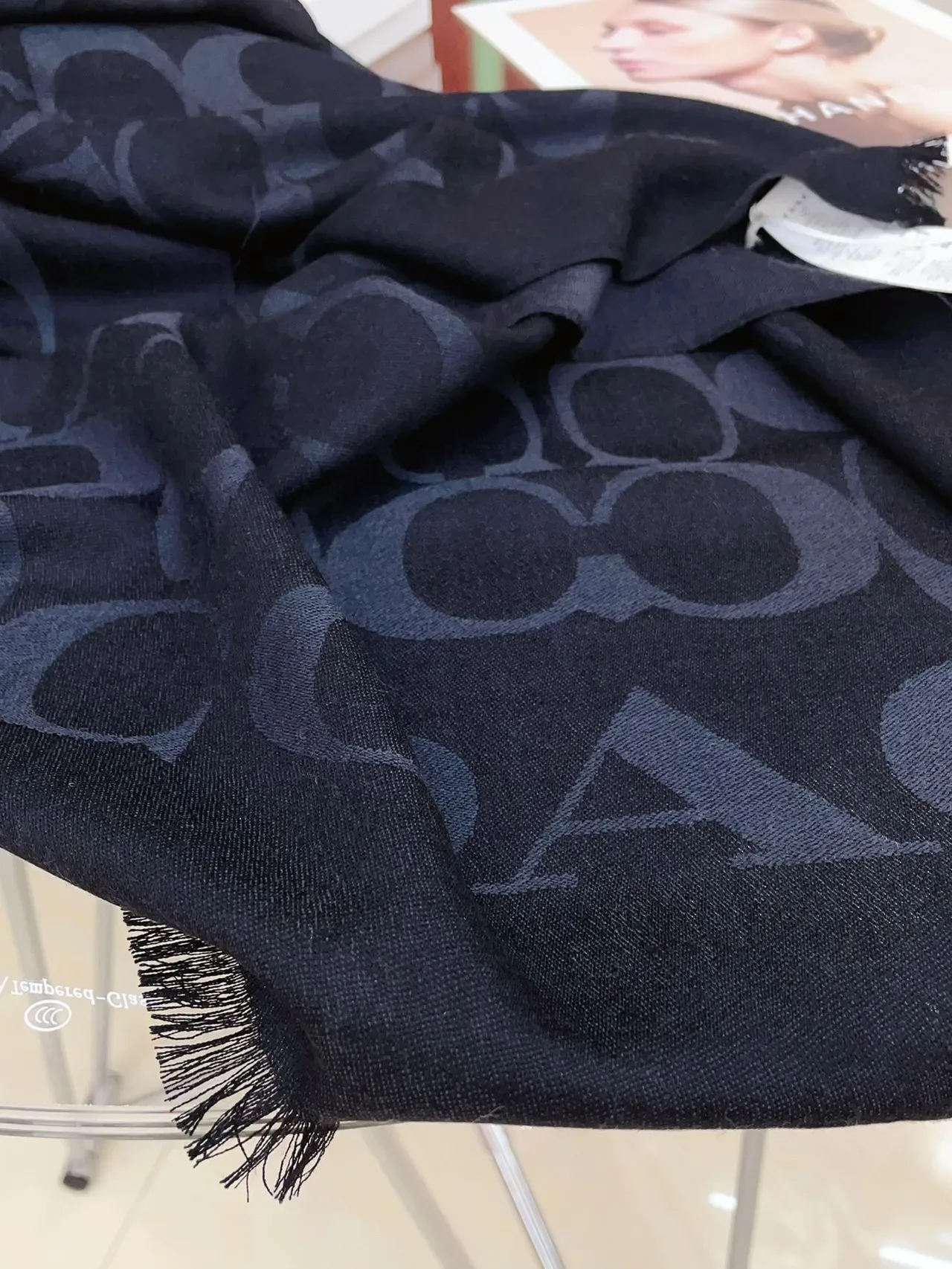 Coach Navy Monogram-Print Fringed وشاح 8