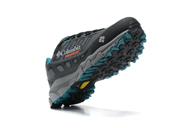 Columbia Montrail Bajada III काला नारंगी ट्रेल रनिंग जूते 18