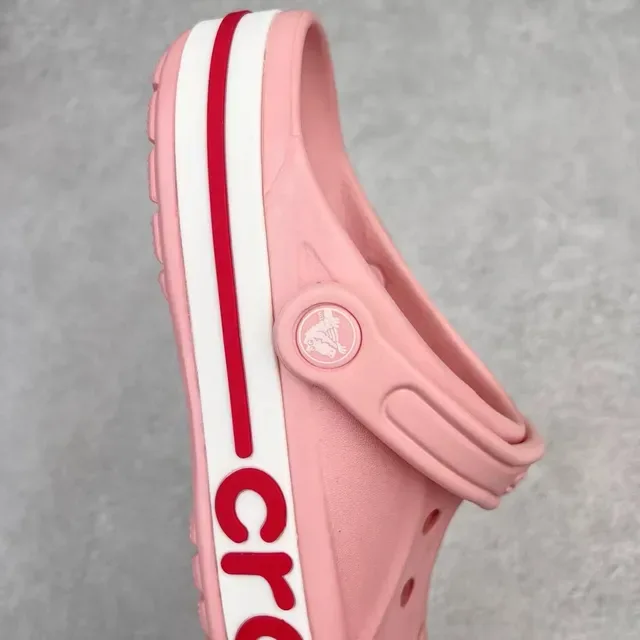 Crocs Classic Clog Pink Red Molded Foam Construction Ventilation Holes Clog 6
