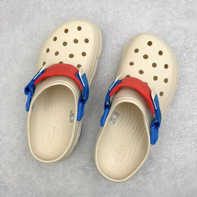 Crocs Echo Clog bege azul vermelho chinelos 8