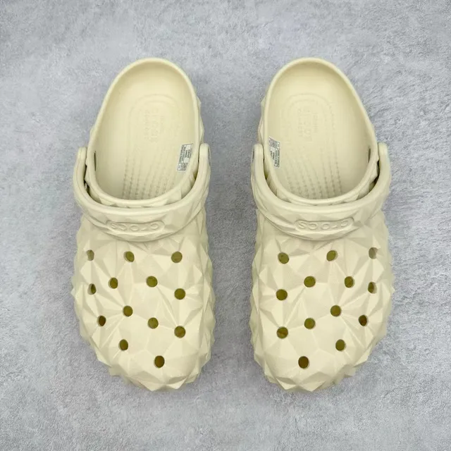 Crocs Echo Clog بيجي هندسي فاسيتد زويكو 9