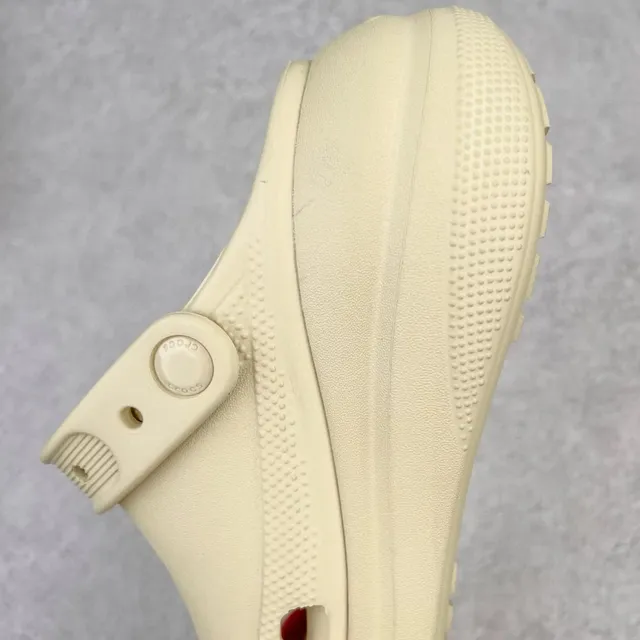 Crocs Echo Clog beige plataforma espuma zueco 4