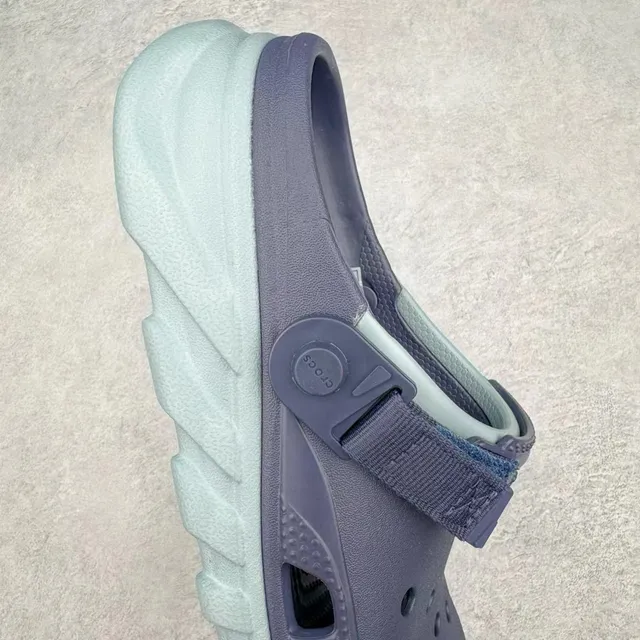 Crocs Echo Clog নেভি এবং সেজ গ্রিন ক্লগস 5