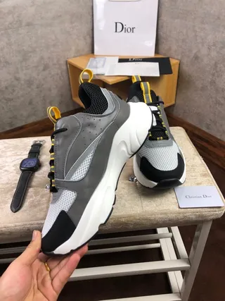 Christian Dior Zapatillas Chunky Gris con Suela Amarilla de Malla y Recubrimiento Sintético 5
