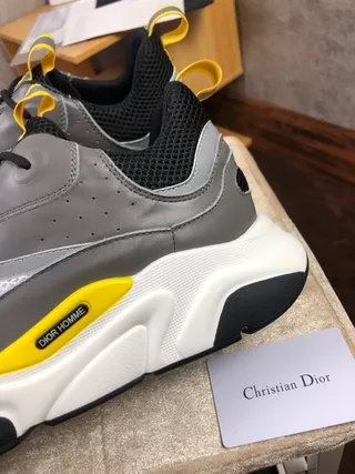Christian Dior Zapatillas Chunky Gris con Suela Amarilla de Malla y Recubrimiento Sintético 8