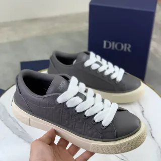 Dior B-Series Monogram Embossed ग्रे एंड व्हाइट लाइफस्टाइल स्नीकर्स