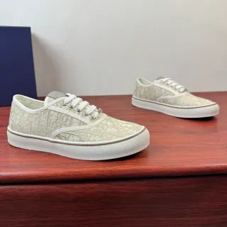 Dior B23 Monogram Canvas Off-White Lifestyle स्नीकर