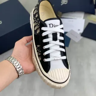 Dior B23 Oblique Jacquard Black and White sneakers lifestyle