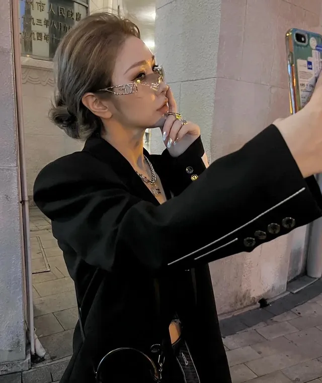 Dior B27 Oversized Shield Gradient Tinted Sunglasses 2