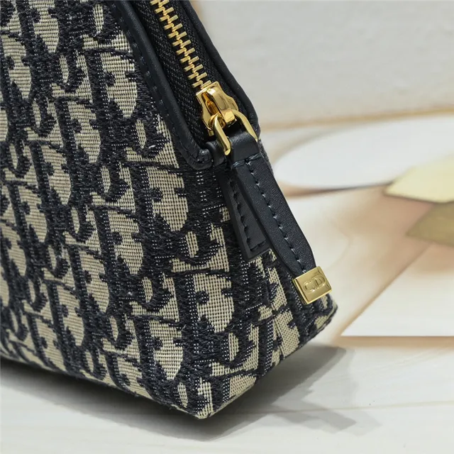 Dior Black Beige Oblique Monogram Canvas Rounded Rectangular Silhouette Tote Bag 5