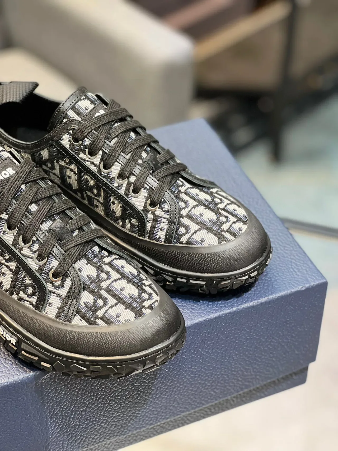 Dior काला सफेद Monogrammed टेक्सटाइल अपर रबर आउटसोल लाइफस्टाइल स्नीकर 9