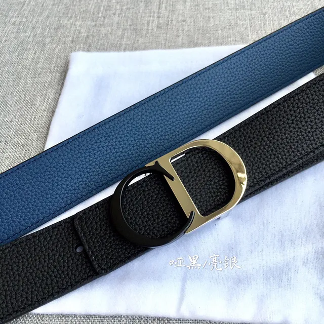 Dior Bobby Ceinture en Cuir de Veau Noir à Double Face Texturée 21
