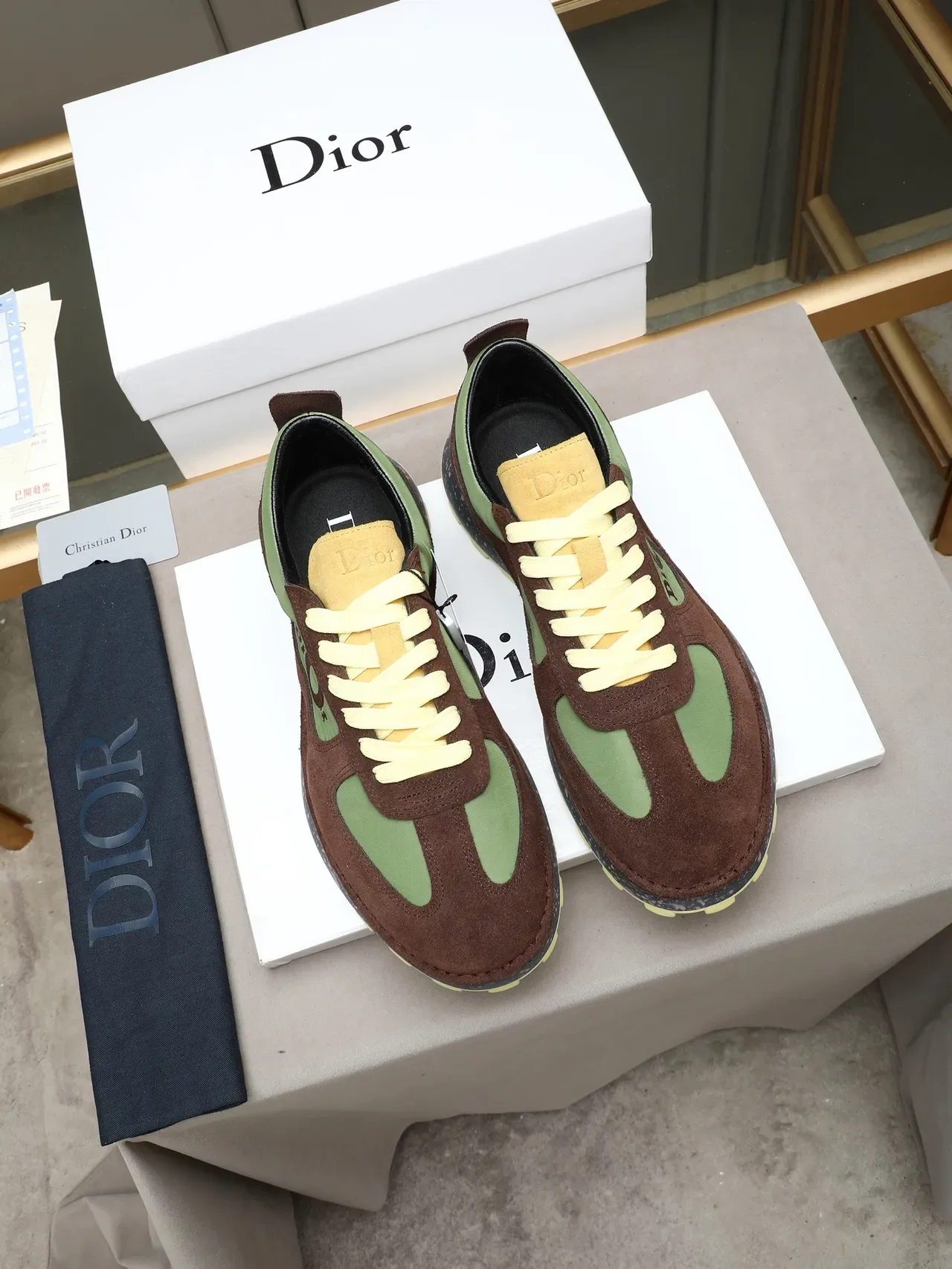 Dior Tênis Lifestyle Marrom Verde Multi-materiais Upper Embroidered Logo Panel 2