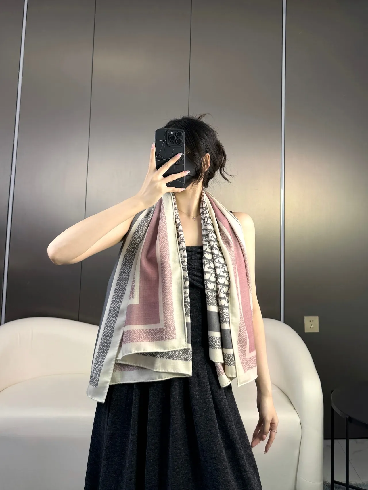Dior Bufanda Geométrica Rayada Crema y Carbón Cachemira 3