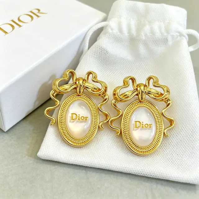 Dior Gold-Tone Bow Motif Oval Cabochon Earrings 4