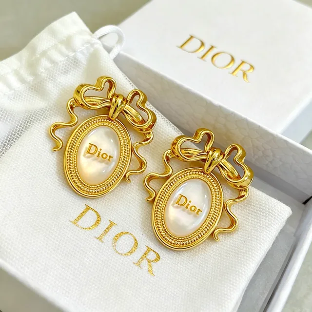 Dior Gold-Tone Bow Motif Oval Cabochon Earrings 8